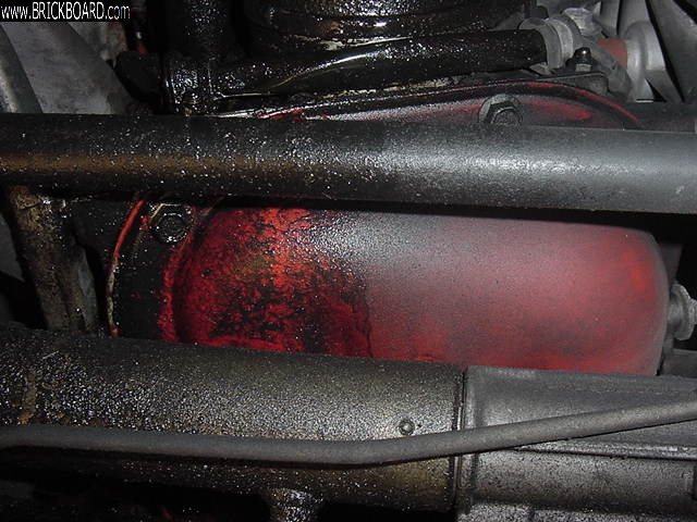 Volvo  -- 1991 240 Oil Leak 01