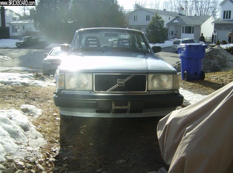 Volvo  -- 1991 Volvo DL