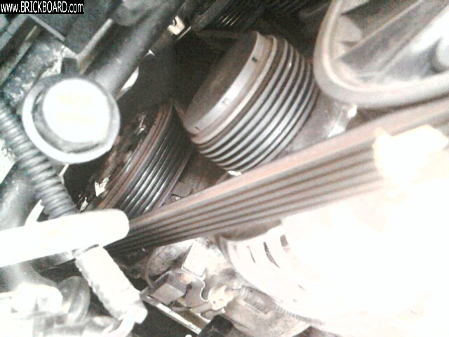 Volvo V70 -- A/C Clutch clips topshot