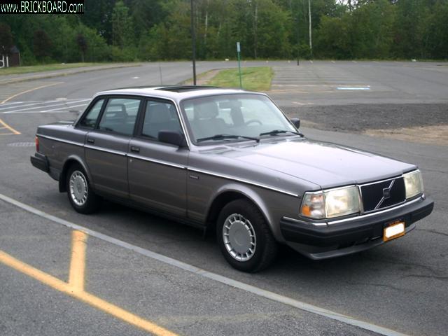 Volvo  -- 1991 Volvo 240