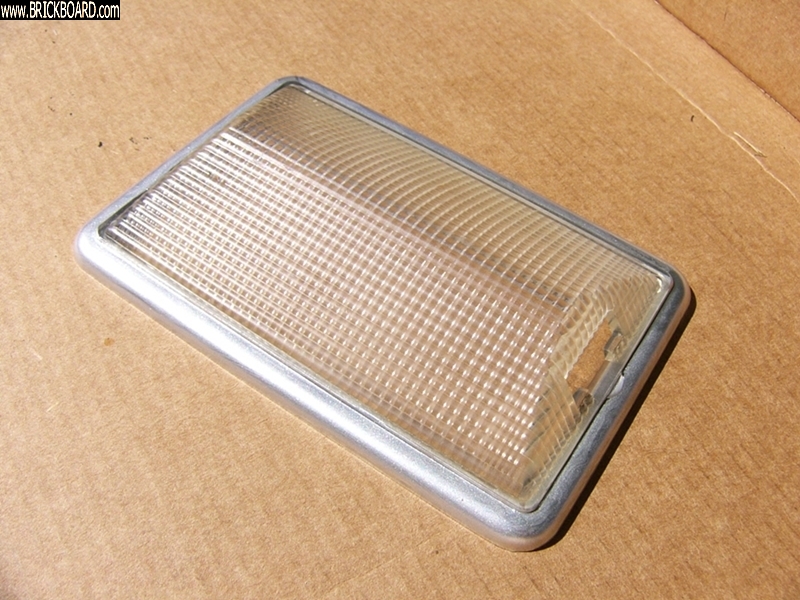 Volvo 200 -- 245 dome light