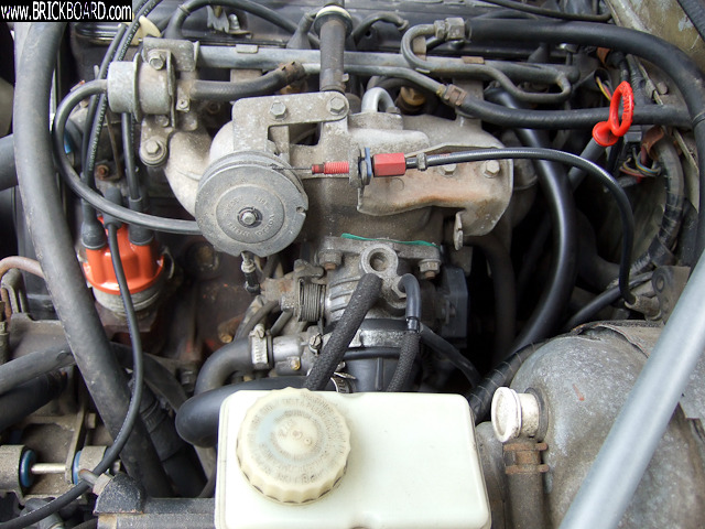 Volvo 200 -- vacuum gauge connection