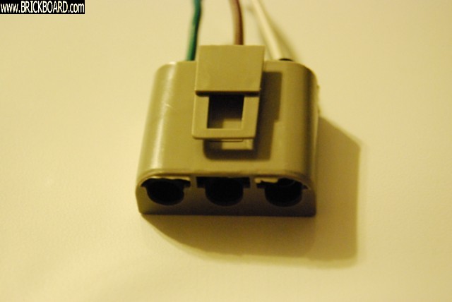 Volvo 200 -- 240 - turn signal connector