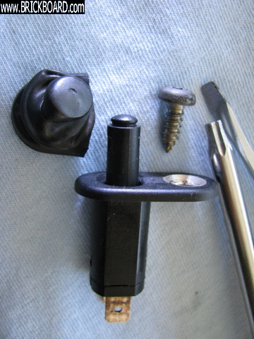 Volvo 700 -- 1991 740  door contact  switch dissasembly and cleaning