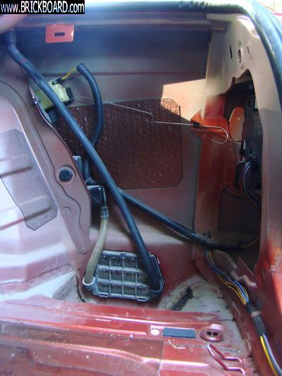 Volvo 850 -- 850 T5 Trunk drains