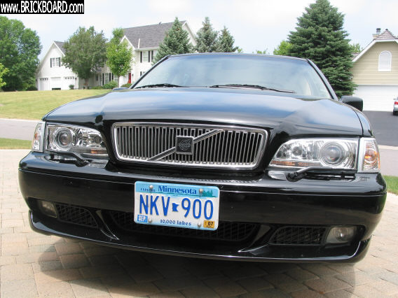 Volvo V70 -- Projector beams from China