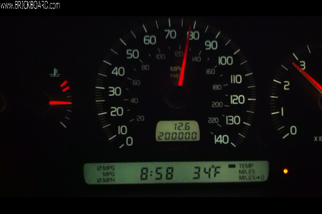Volvo V70 -- 98 xc70 200k