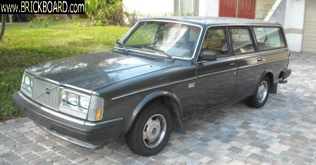 Volvo 200 -- 1985 240 Wagon