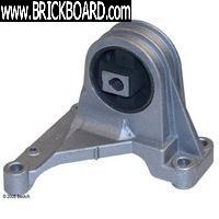 Volvo  -- 2000 V70 engine mount