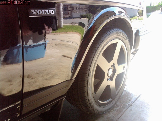 Volvo 200 -- 17" black rims from IPD