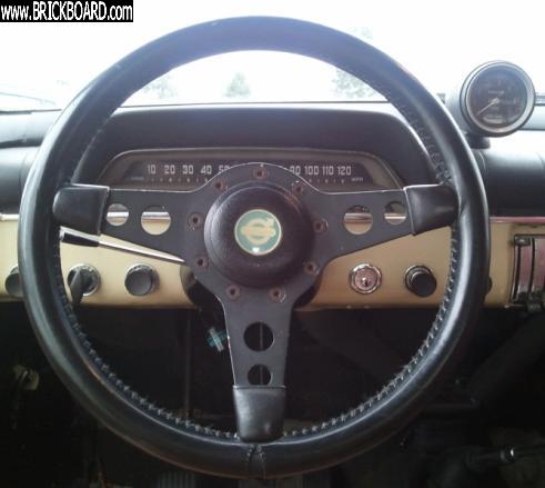 Volvo 120-130 -- Steering Wheel