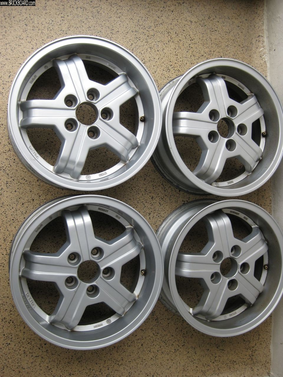 Volvo  -- Virgo Wheels - Set of four