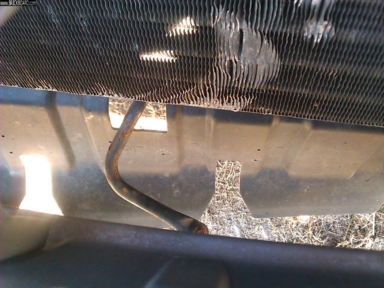 Volvo 200 -- Zip-Tied Fan 2