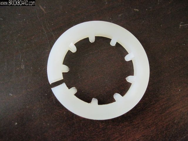 Volvo 850 -- white split plastic ring, steering rack