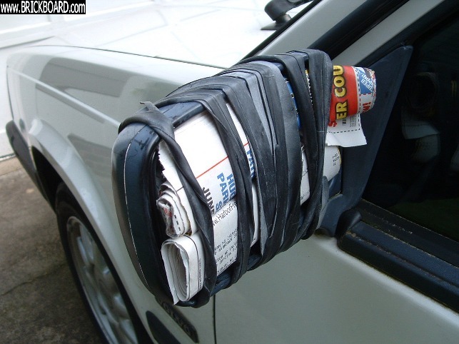Volvo 900 -- rear view mirror