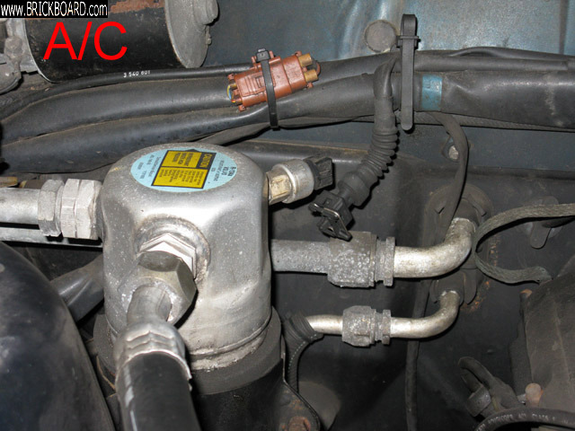 Volvo 200 -- 240 mystery wires 1
