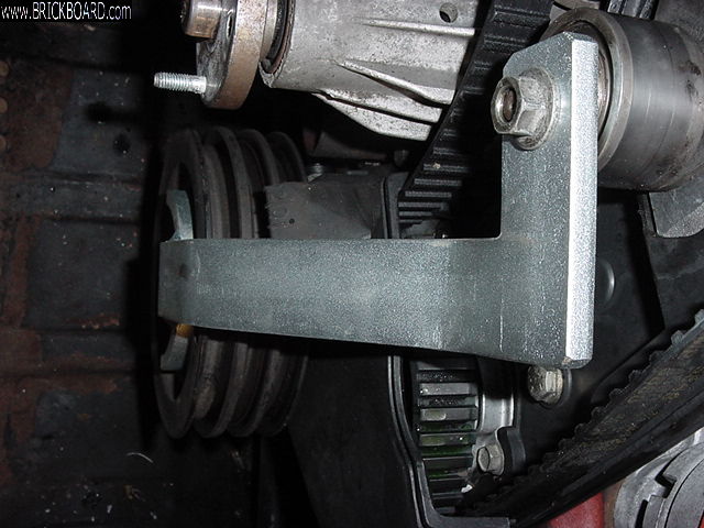 Volvo  -- Your B230 Crank Pulley Counter Hold Tool at Work!