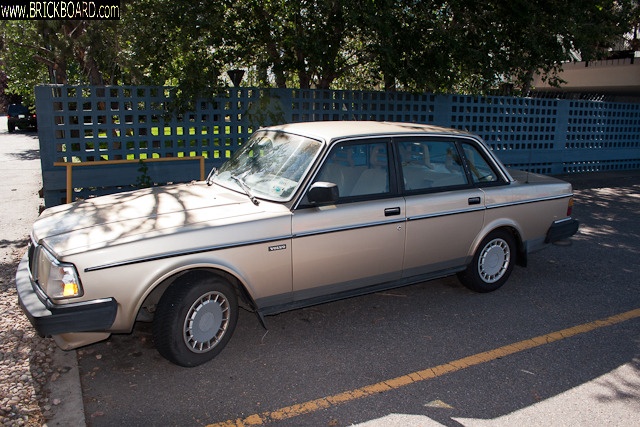 Volvo 200 -- Gold Volvo 240 DL