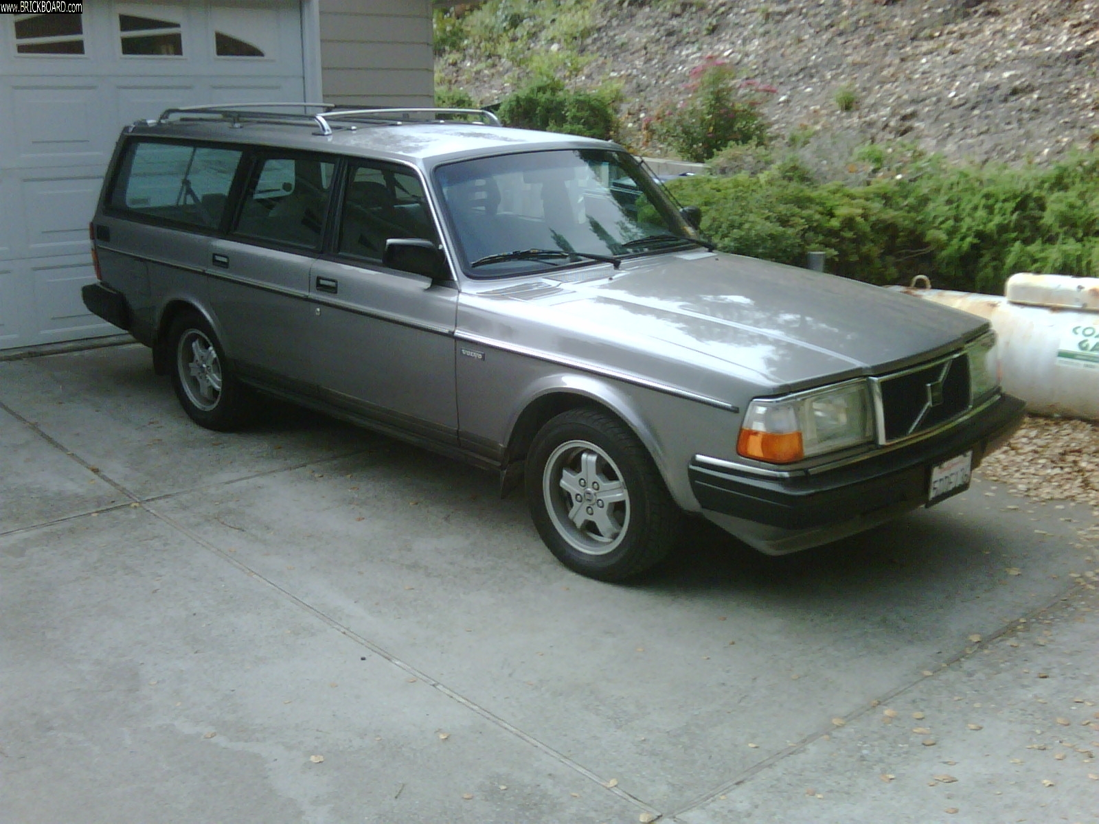 Volvo 200 -- 1988 Volvo 245 DL w/upgrades