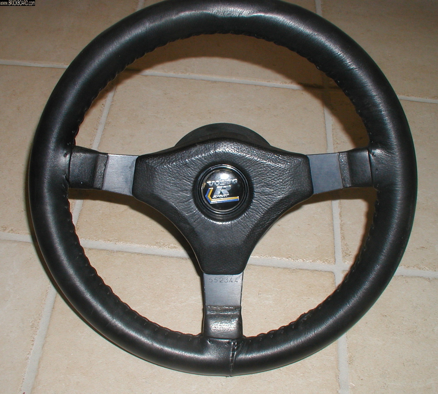 Volvo 200 -- R-sport steering wheel, small, 3-spoke